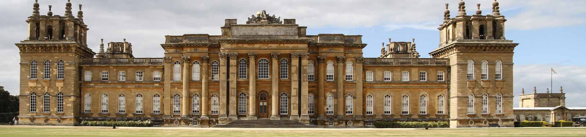 Cottages in Middle Barton