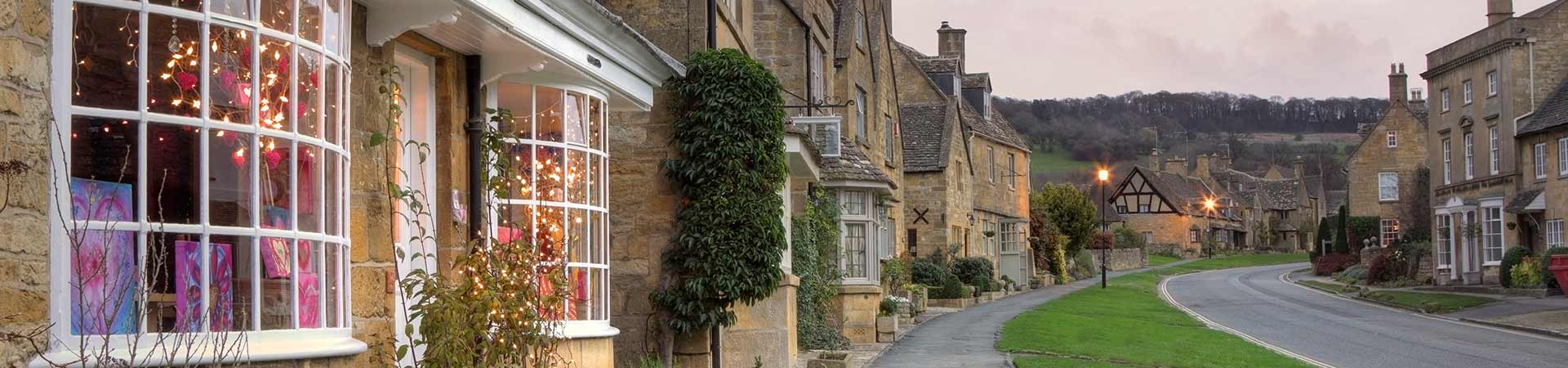 Cottages in Broadway